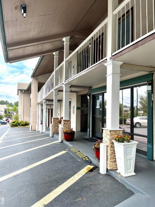 West Bank Inn image 27