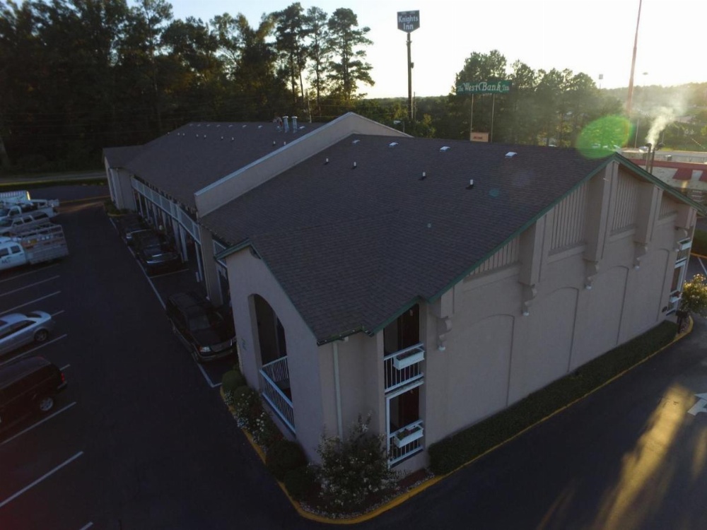 West Bank Inn Image 33
