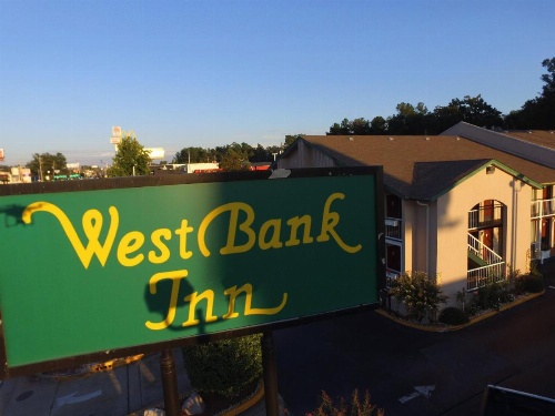 West Bank Inn image 40