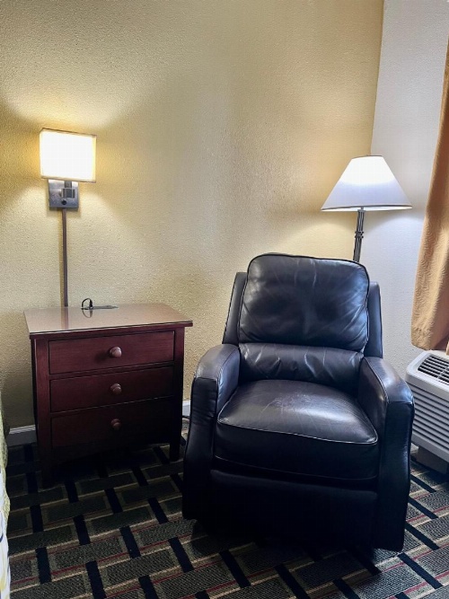 West Bank Inn image 7